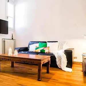 https://ma08a-splendido-bilo-con-terrazzo-pta-nuova.italymilanhotels.net